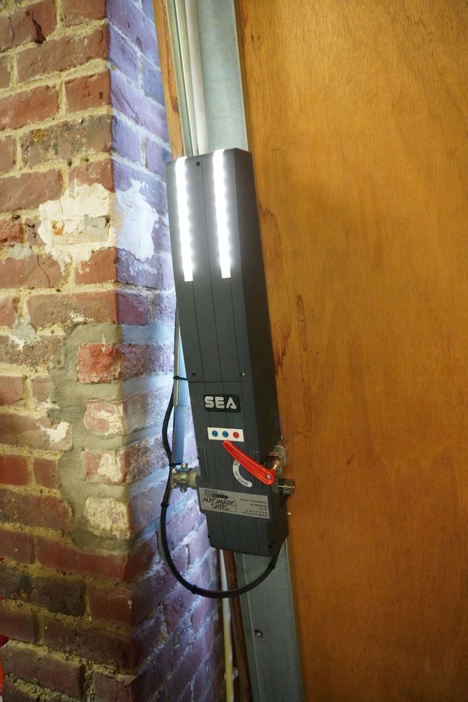 ERG 24V met sturing, toetsenbord, led licht en encoder